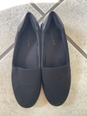 Easy Spirit Black Women's Slip-On Flats